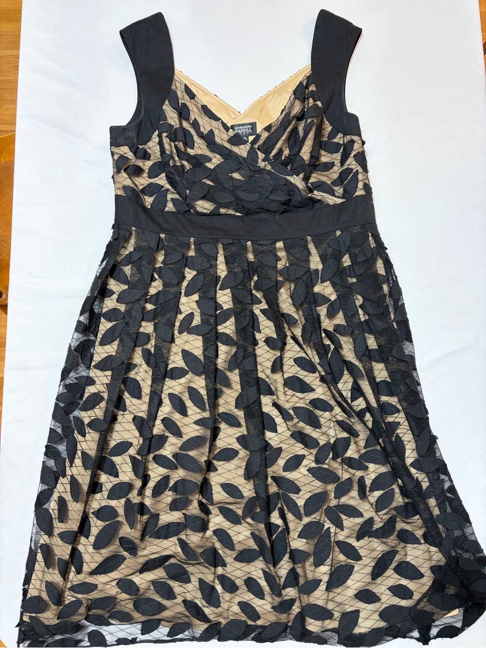 Adrianna Papell Size 18W Black Leaf Embroidered Mesh Overlay Dress Beige Wedding